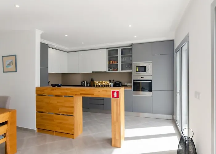 Sky Terrace - Sea Views & Bbq By Silver Prop Nazaré